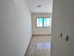 First tenant 2BR master, 3 baths, open view, central AC, 6 payments + 1 month free