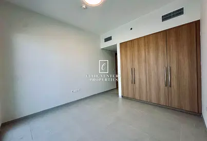 VACANT | SPACIOUS | PRIME LOCATION