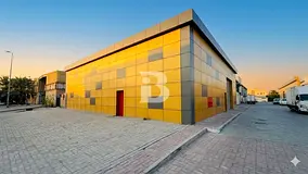 ### **Al Quoz 2 Warehouse Compound (No Agents)**