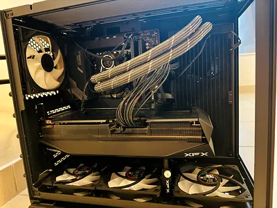 High-end Desktop Gaming PC with XFX 9070xt
