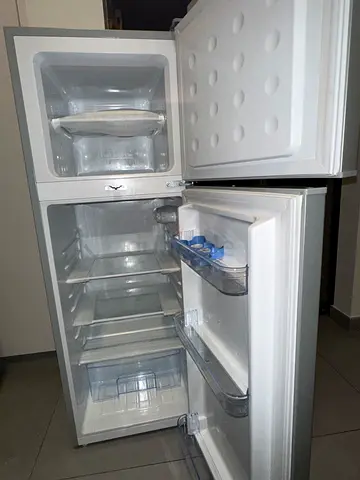 GEEPAS 190 L Gross/ 132L Net Capacity, Double Door Refrigerator | Durable Double Door