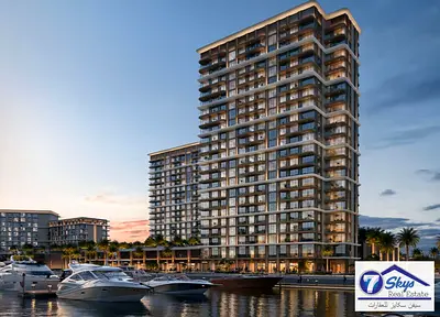 Stylish 4BR | Vibrant Vida Waterfront Living