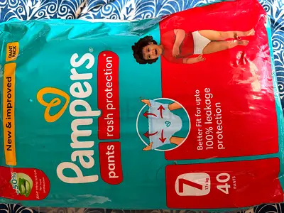 Pampers Pants Size 7 - Pack of 40 (New, Unopened)