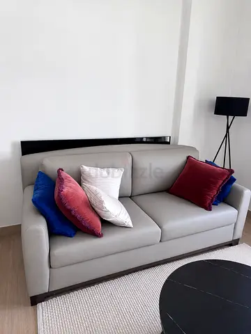 Modern Fabric Sofa – Excellent Condition