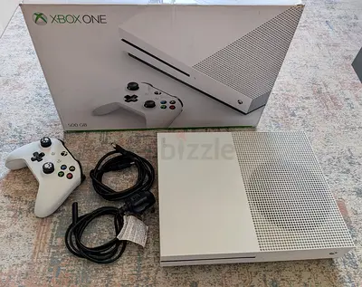 Xbox One S (White) - Console working perfectly