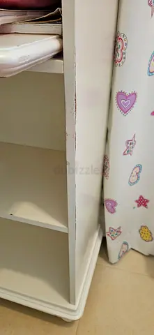 Bedroom/White wooden bedside shelf / small bookcase - good condition
