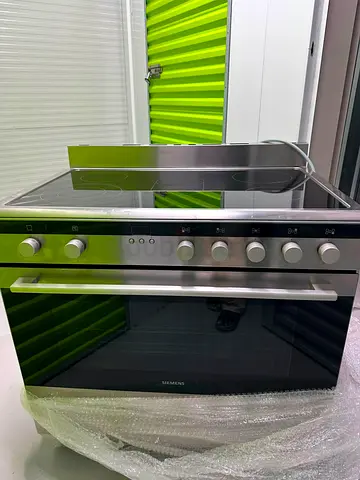 Siemens Electric Cooker with Ceramic Hob and Oven 90 cm