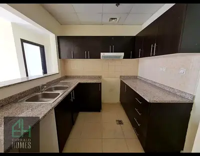 1 BHK LARGE | VACANT | Ready to Move In