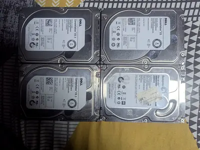 Lot of 4 x 3.5 SATA Server HDDs (Dell/Seagate) - used