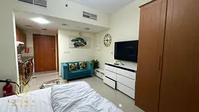 Fully Furnished | Modern Fitted Kitchen | Lake and Pool View