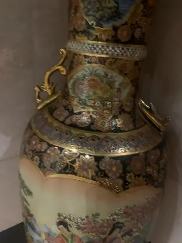 Chinese pot