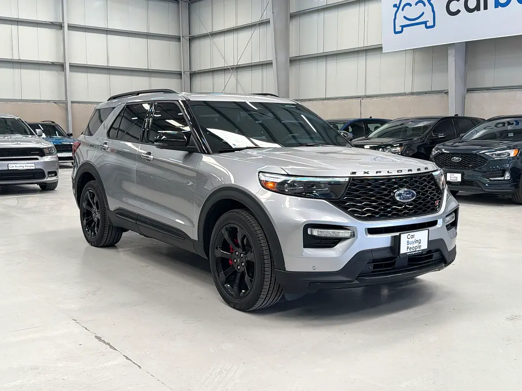Ford Explorer 2021 — photo 1 of 19