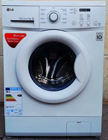 LG front load 7kg washing machine, perfect working
