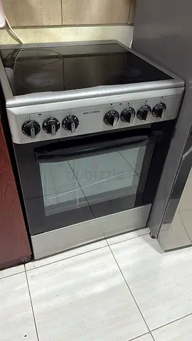 Electric stove in great condition selling because shifting home with a new one