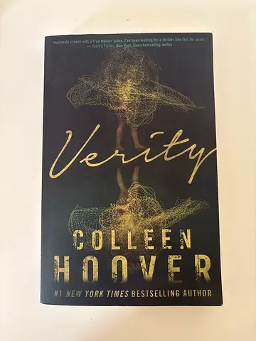 Verity by Colleen Hoover - Paperback