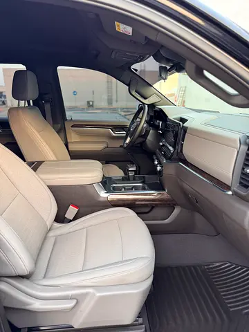 2024 GMC SIERRA 缩略图 9