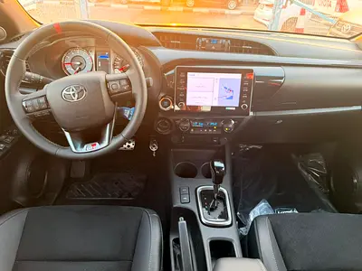 2026 Toyota HILUX 照片 13