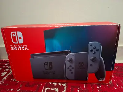 Nintendo Switch Console (Gray Joy-Con) - Boxed, Good Condition
