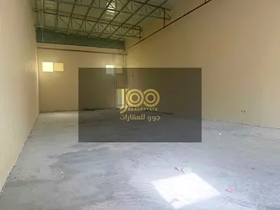 مستودع للايجار 2400 قدم في ام القيوين