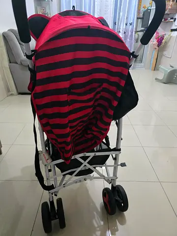 Compact red and black lightweight baby stroller (good condition)