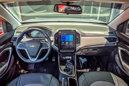 2025 Chevrolet CAPTIVA 照片 9