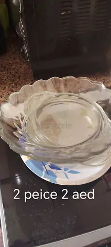 Set of 2 Glass Serving Bowls - Good Condition