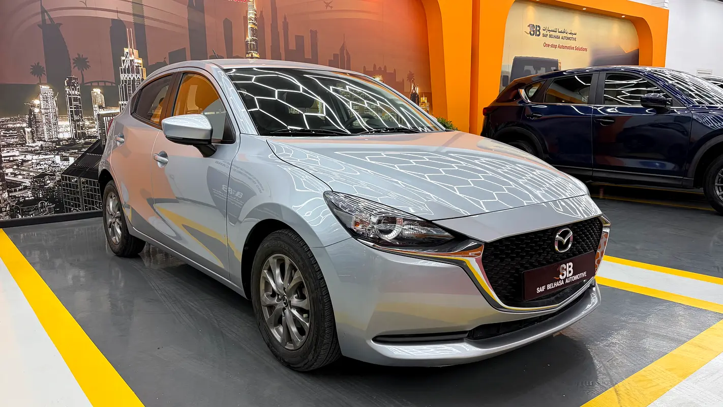 Mazda 2 2020 — photo 1 of 18