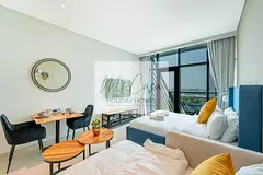 Stylish Oceanfront Apartment | Monthly Stay | Free Parking