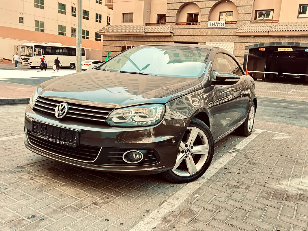 Volkswagen Eos 2014 — photo 1 of 18