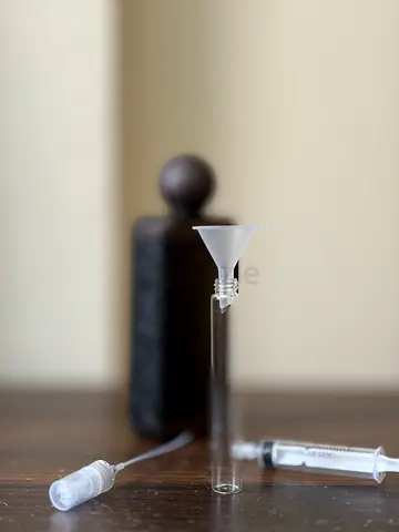 Perfume decant