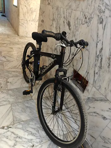 Black Mountain Bike - 26 Hardtail, awesome Condition