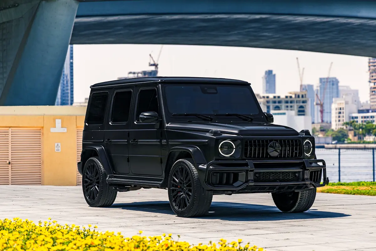 Mercedes-Benz G-Class 2025 — photo 1 of 19