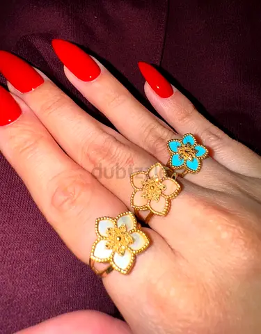 18 KT GOLD RING SET