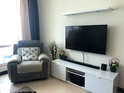 Modern recliner - electric