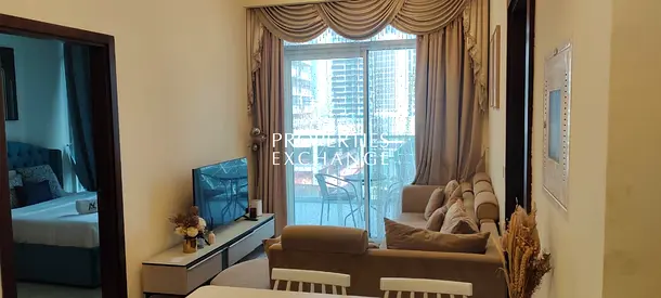 FURNISHED | DOWNTOWN VIEW | EXCELLENT CONNECTIVITY
