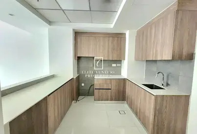 PRIME LOCATION | SPACIOUS | FULLY FURNISHED