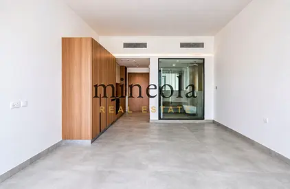Brand New Studio | Open View | Chiller Free