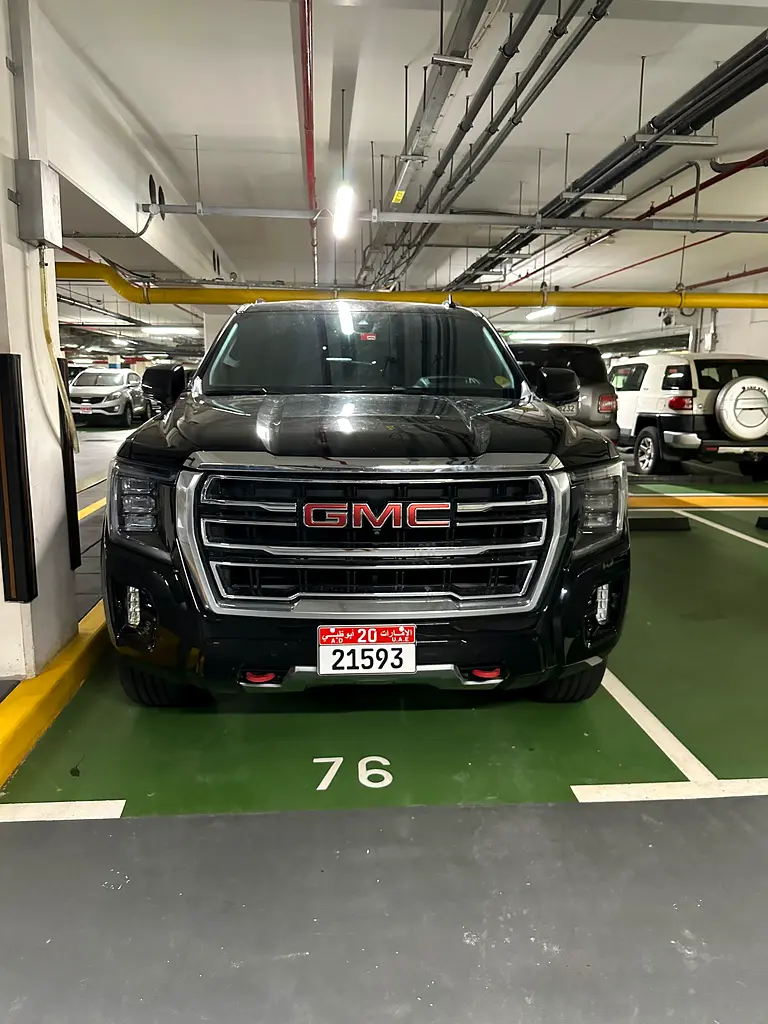 GMC Yukon 2021 — photo 1 of 8