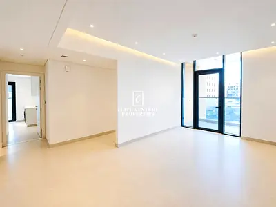 LOW FLOOR | PREMIUM VIEWS | SPACIOUS LAYOUT