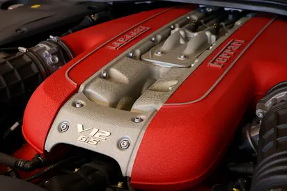 2022 Ferrari 812 GTS — миниатюра 17