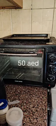 Black+Decker countertop toaster oven - used, working (50 AED)