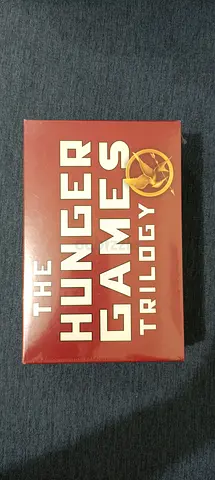 The Hunger Games Trilogy - Box Set (Suzanne Collins)