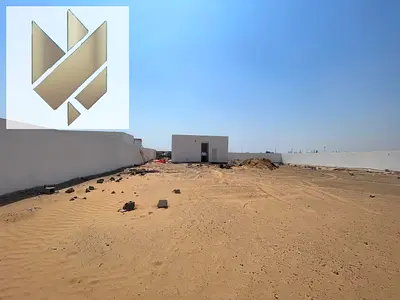 حوطة للإيجار بالصجعة 20000 قدم مع مكاتب ومحلات مميز