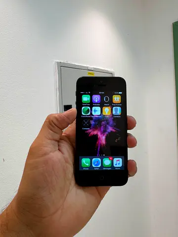 APPLE I PHONE 5 OLD SCHOOL