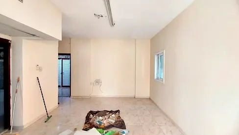 Spacious studio apartment available in butina only for families split ac central gas family building with balcony only 17k