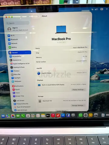 Apple MacBook