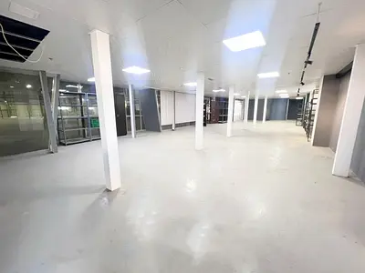 Only 56 per sqft Unique 400 KW 26000 sqft Industrial Warehouse in DIP 1