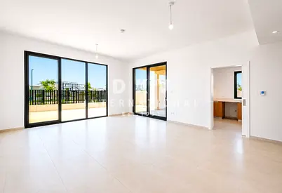 Single Row | Pool & Park View | Brand New