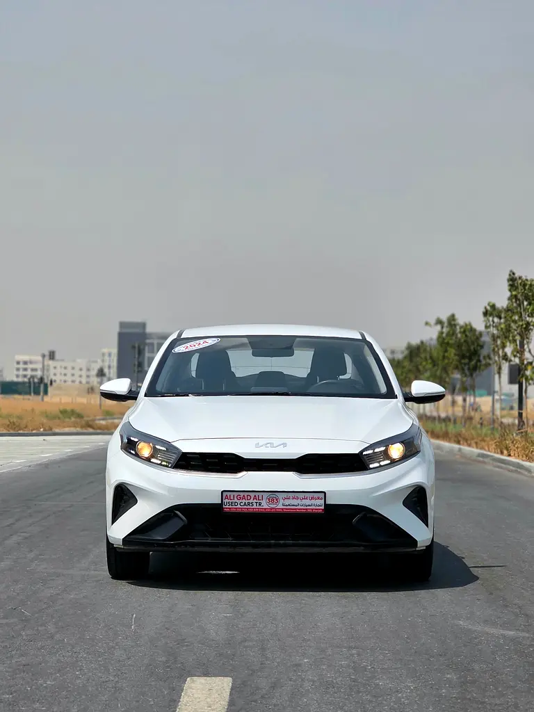 Kia Cerato 2024 — photo 1 of 20