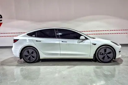2022 Tesla MODEL 3 — фото 4